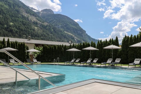 Summer, Swimming pool