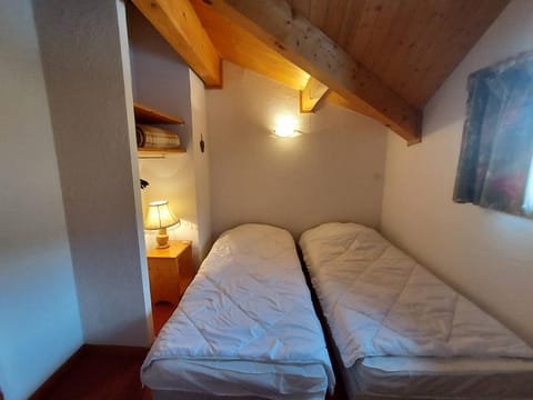 Chalet pour 10 pers. à Plagne Soleil avec animaux admis - FR-1-351-82 House in Mâcot-la-Plagne