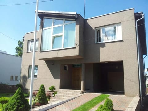 Property building, Day