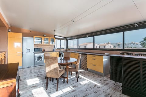 Communal kitchen