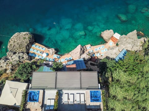 Restaurant/places to eat, Bird's eye view, Sea view