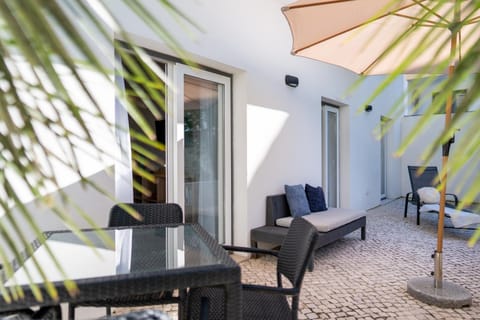 Balcony/Terrace, Balcony/Terrace