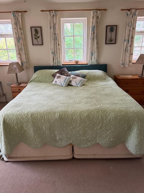 High Mead Bed and Breakfast in Purbeck District