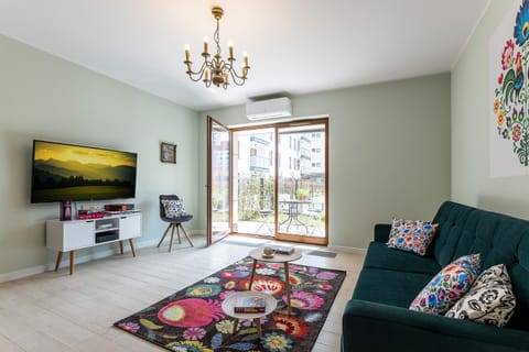 Communal lounge/ TV room, TV and multimedia, Balcony/Terrace, Living room, Seating area