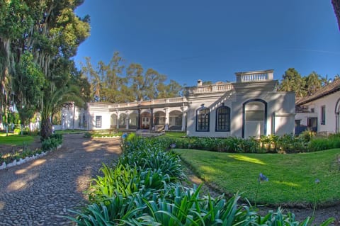 Property building, Spring, Day, Natural landscape, Garden