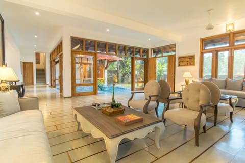 Communal lounge/ TV room