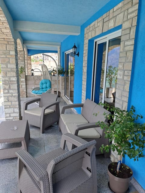 Sun Rays Apartment in Dobrota