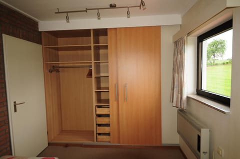 Bedroom, wardrobe