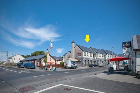 Day, Neighbourhood, Street view, Location, internet