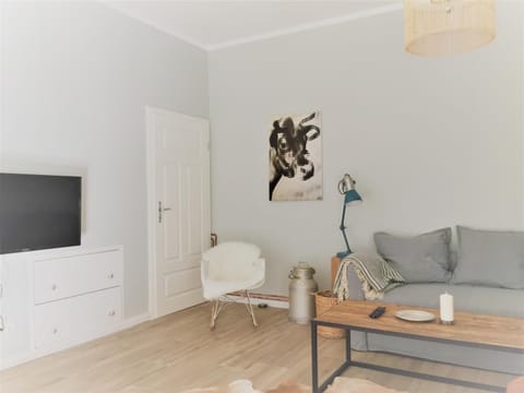 Living room, Decorative detail