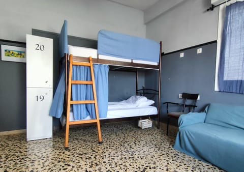 Bed, Photo of the whole room, Bedroom, bunk bed