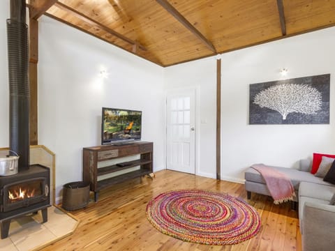 Living room, Seating area, Evening entertainment