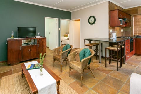 The Ostrich Barons Palace Apartment in Western Cape