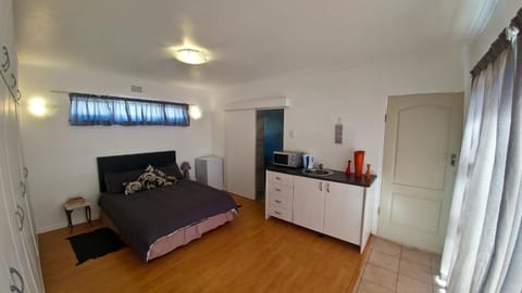 Blouberg Beach Retreat Bed and Breakfast in Cape Town