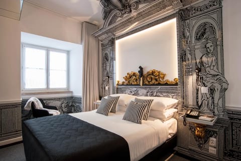 Decorative detail, Bedroom