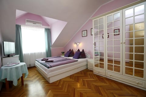 TV and multimedia, Bedroom