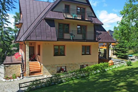Facade/entrance, Summer