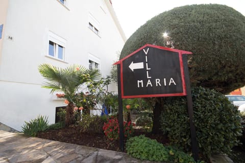 Text overlay, Street view, Certificate/Award