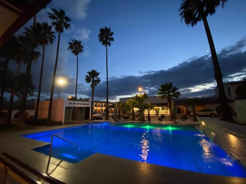 Swimming pool