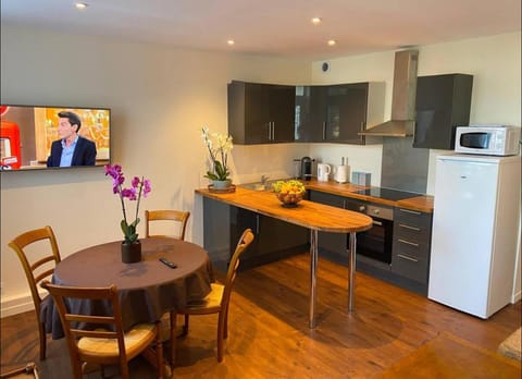 Chambres d'hotes Autour de la Rose Bed and Breakfast in Honfleur