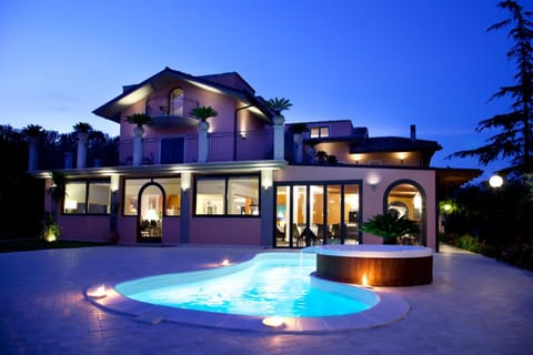Facade/entrance, Swimming pool, Swimming pool