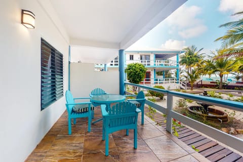 Condo #25 @ Beachside Villas Apartment in Stann Creek District
