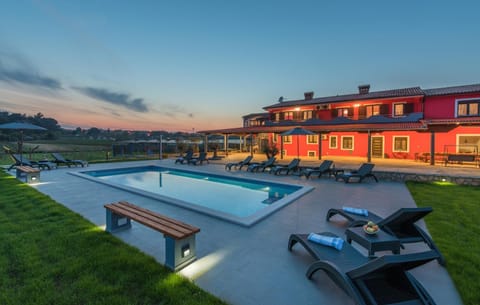 Sea View apartments with shared Pool Bed and Breakfast in Banjole