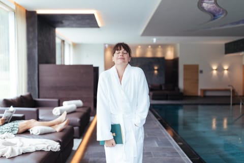 People, Swimming pool