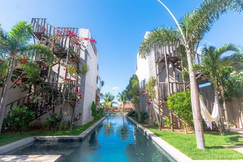 Property building, Day, Garden, Garden view, Pool view, Swimming pool