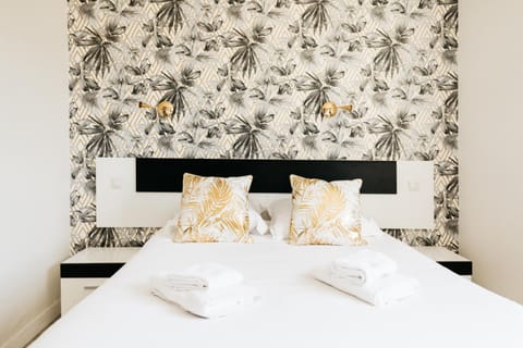 Hôtel Restaurant La Voile - Le Dock'er Hotel in Arzon