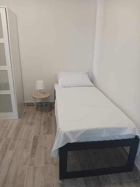 VAL apartmani, Stara Novalja Apartment in Novalja