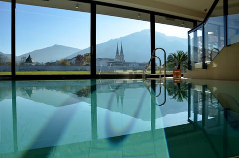 Mountain view, Pool view, Swimming pool