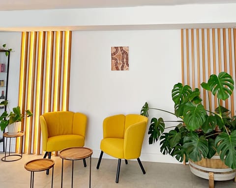 Property building, Lobby or reception