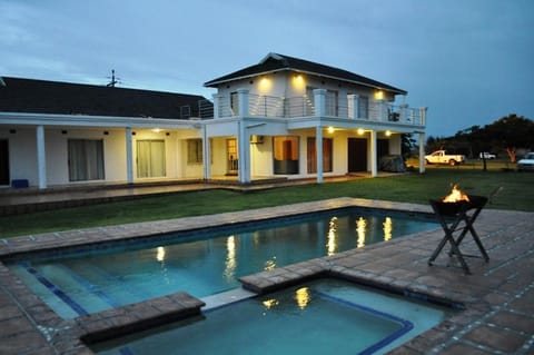 Property building, Communal lounge/ TV room, BBQ facilities, Garden, Snorkeling, Beach, Diving, Communal kitchen, Pool view, Swimming pool