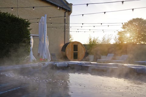 Hot Tub, Spa and wellness centre/facilities, Spa and wellness centre/facilities