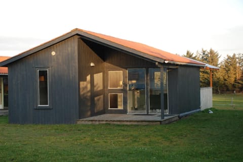 Hytteby – Hanstholm Camping – Thy Feriepark Campground/ 
RV Resort in Denmark