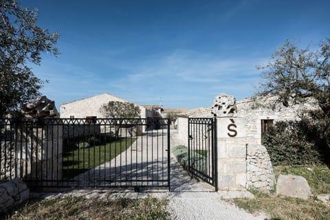 Property building, On site
