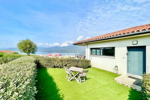 Corsica Apt Sea View AC Parking Apartment in Propriano