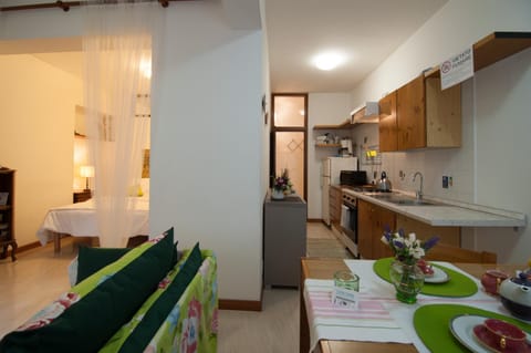 Guest Host - Lovely Apartment Near Venice Apartment in Venice