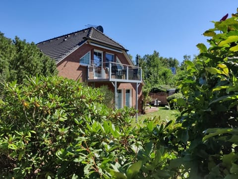 -"Ferienwohnung Dierhagen" Whg 2 im OG- Apartment in Mecklenburg-Vorpommern, Germany