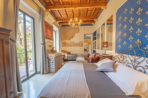 Patio, Photo of the whole room, Seating area, Bedroom, City view, Inner courtyard view