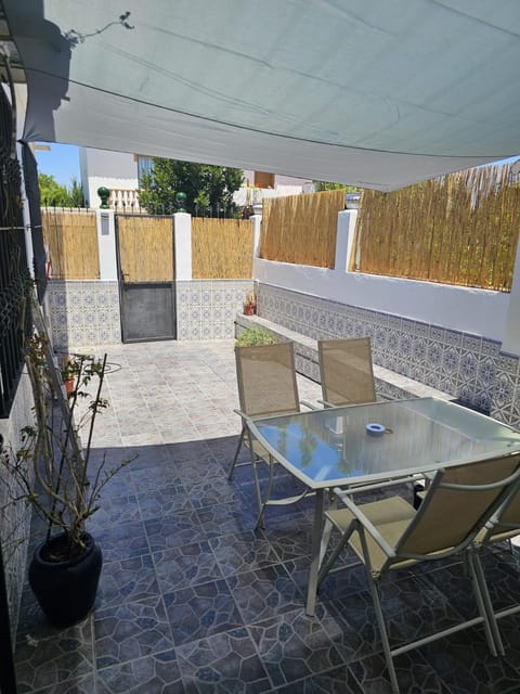 Patio, Balcony/Terrace, Balcony/Terrace, Seating area, Dining area