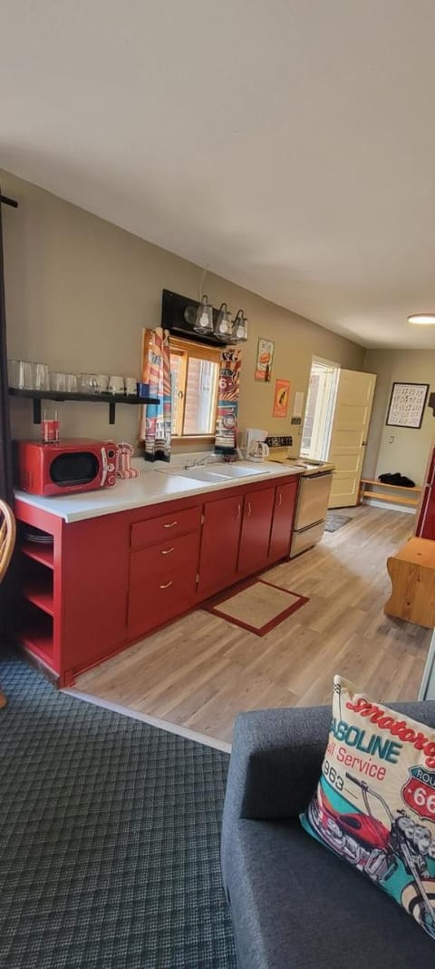 Swiftcurrent Lodge Inn in Estes Park