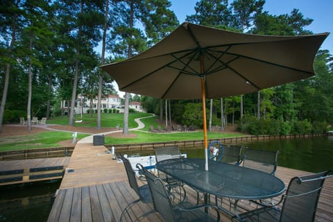 The Villa House in Lake Oconee