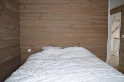 la tourelle d’Achille leontine House in Wallonia, Belgium