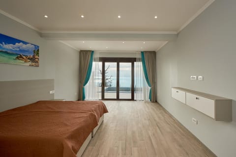 Sunbreeze Delux Vilas Villa in Budva Municipality