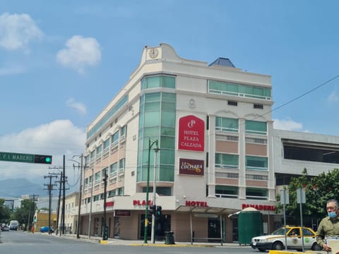 Property building, Facade/entrance