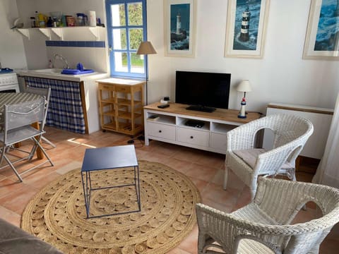 Maison 1 chambre avec jardin proche plage des Grands Sables - FR-1-418-163 House in Locmaria