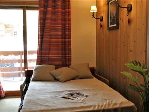 Appartement cosy 2 pièces avec piscine, sauna, proche pistes et commerces à Risoul 1850 - FR-1-330-474 Apartment in Piedmont