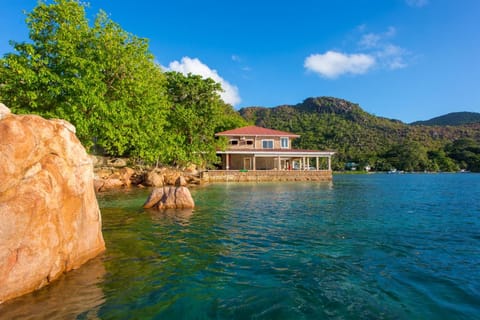 Property building, Activities, Snorkeling, Sea view, Location